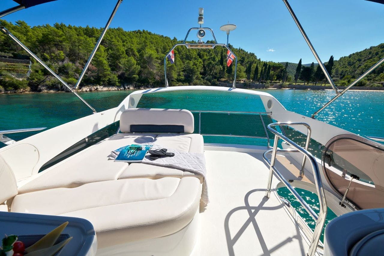 Book Princess 42 Fly Motor yacht for bareboat charter in Marina Lav - Podstrana, Split region, Croatia with TripYacht!, picture 11