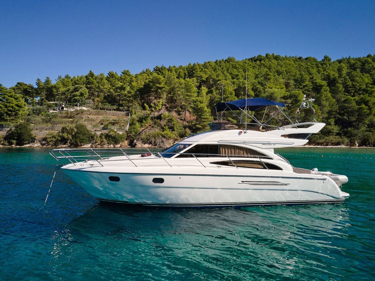 Book Princess 42 Fly Motor yacht for bareboat charter in Marina Lav - Podstrana, Split region, Croatia with TripYacht!, picture 29