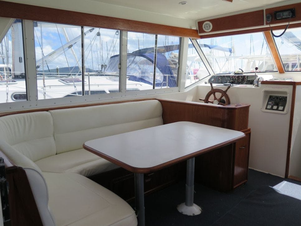 Book Fairway 36 Motor boat for bareboat charter in Whitsundays, Airlie Beach, Coral Sea Marina, Whitsunday Region of Queensland, Australia and Oceania with TripYacht!, picture 4