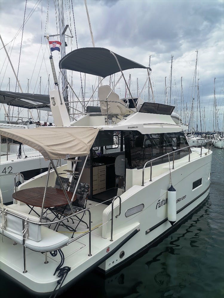 Book Futura 40 Grand Horizon Motor yacht for bareboat charter in Sukosan, D-Marin Dalmacija Marina, Zadar region, Croatia with TripYacht!, picture 4