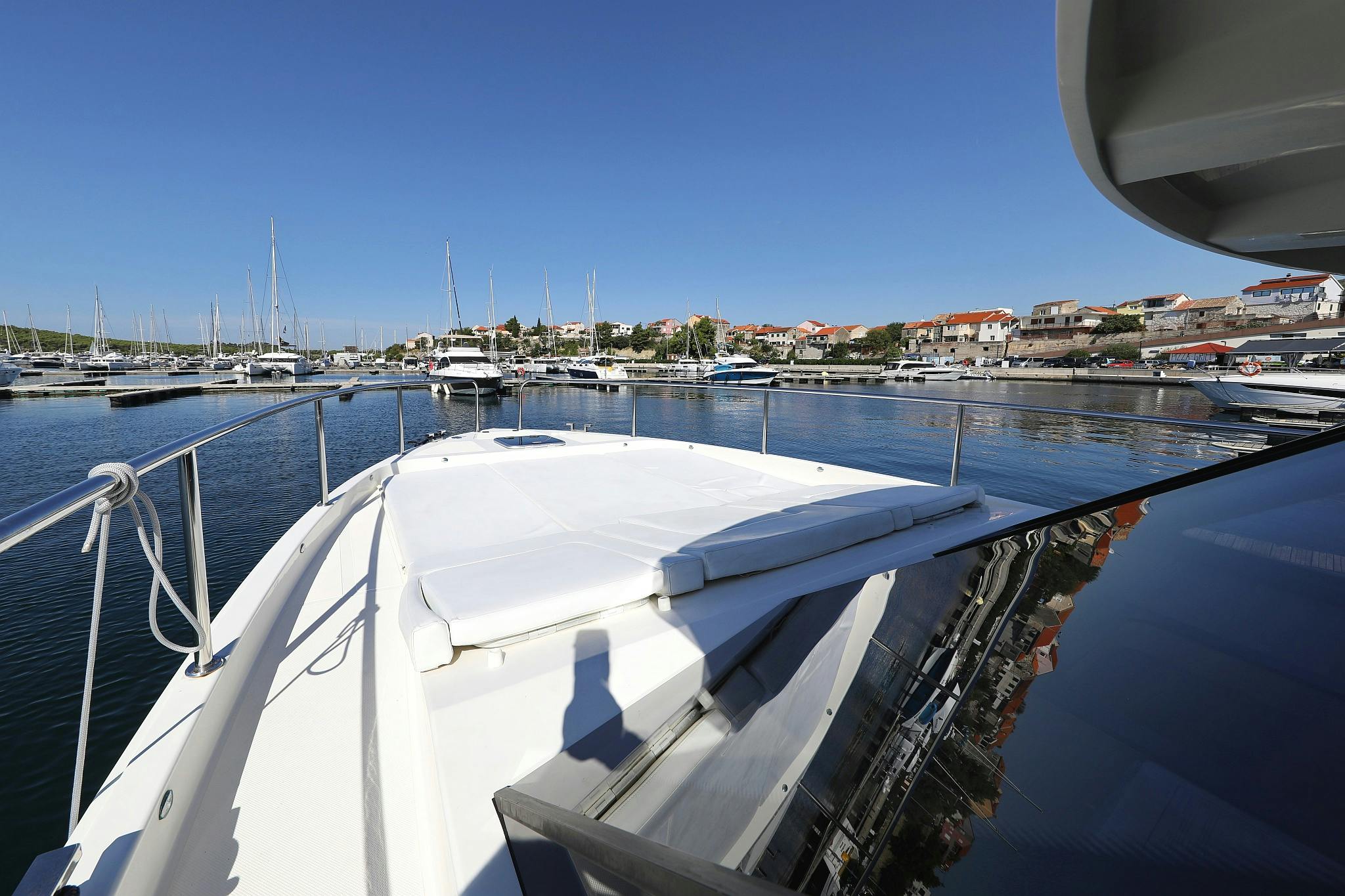 Book Futura 40 Grand Horizon Motor yacht for bareboat charter in Marina Mandalina, Sibenik, Šibenik region, Croatia with TripYacht!, picture 12