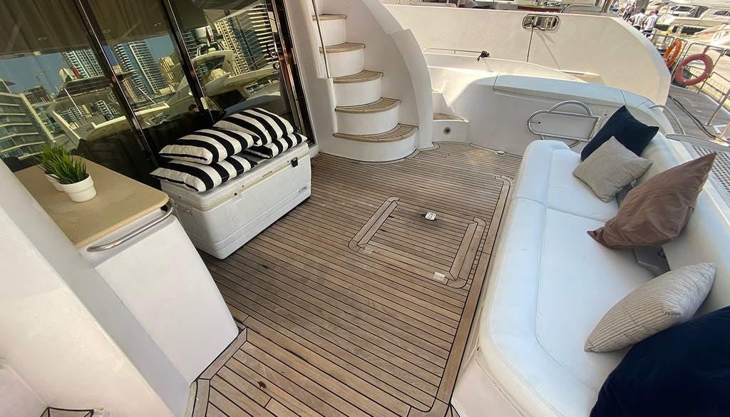 Book Sunseeker Manhattan 64 Motor yacht for bareboat charter in Dubai, Marina Yacht Club, Dubai, United Arab Emirates with TripYacht!, picture 6