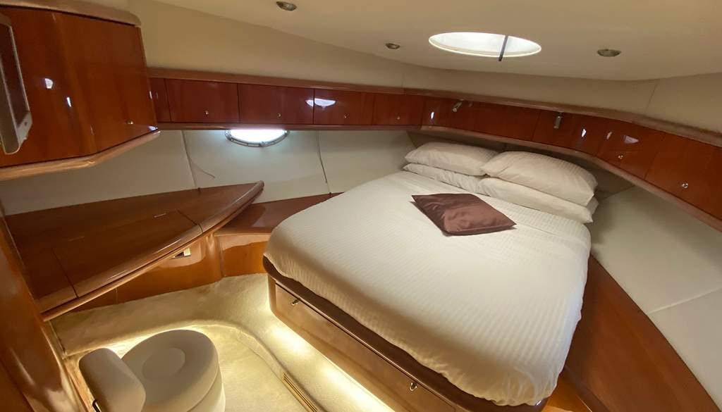Book Sunseeker Manhattan 64 Motor yacht for bareboat charter in Dubai, Marina Yacht Club, Dubai, United Arab Emirates with TripYacht!, picture 13