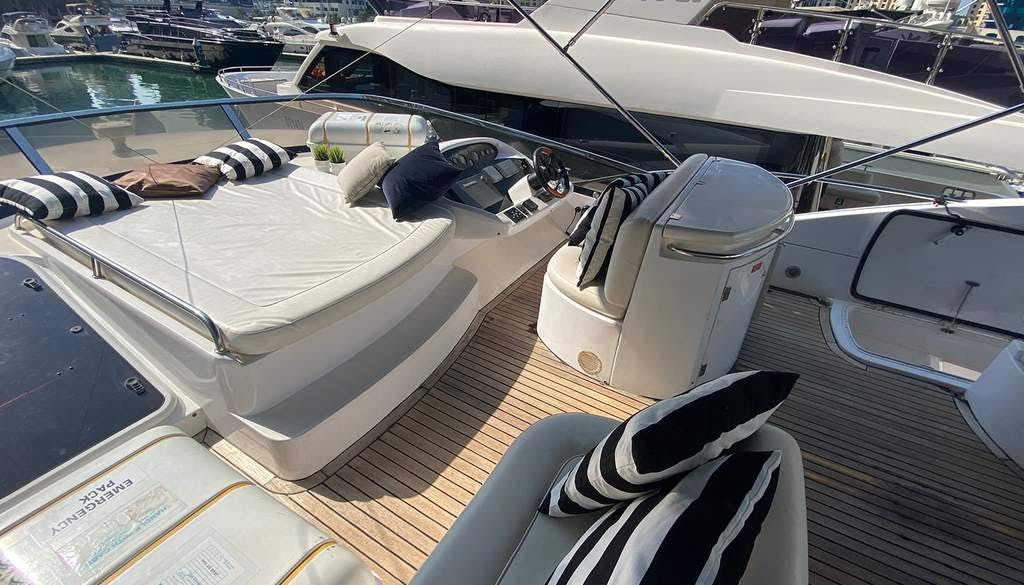 Book Sunseeker Manhattan 64 Motor yacht for bareboat charter in Dubai, Marina Yacht Club, Dubai, United Arab Emirates with TripYacht!, picture 5